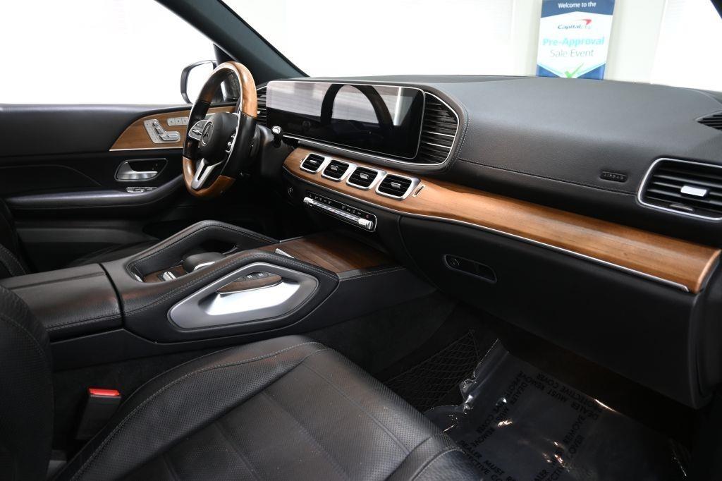 Mercedes-Benz GLS-Class  2021