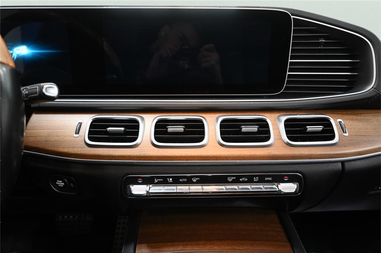 Mercedes-Benz GLS-Class  2021