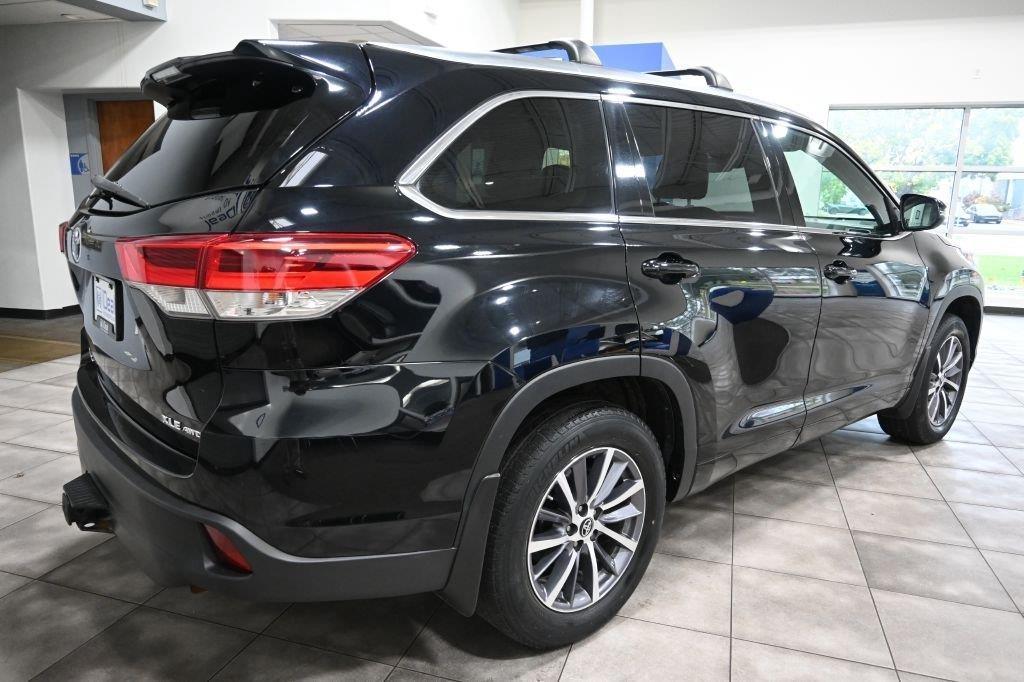 Toyota Highlander XLE AWD V6 2018