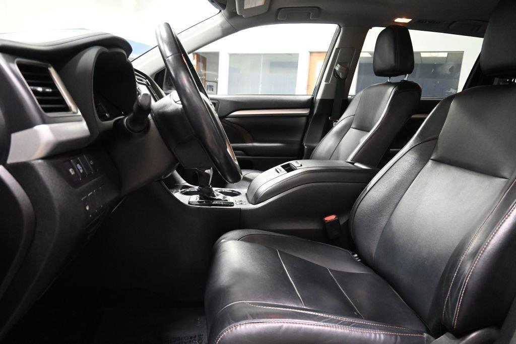 Toyota Highlander XLE AWD V6 2018
