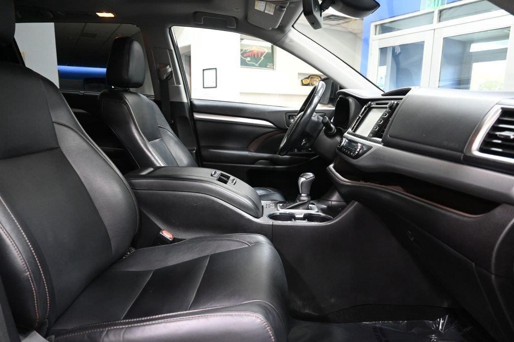 Toyota Highlander XLE AWD V6 2018