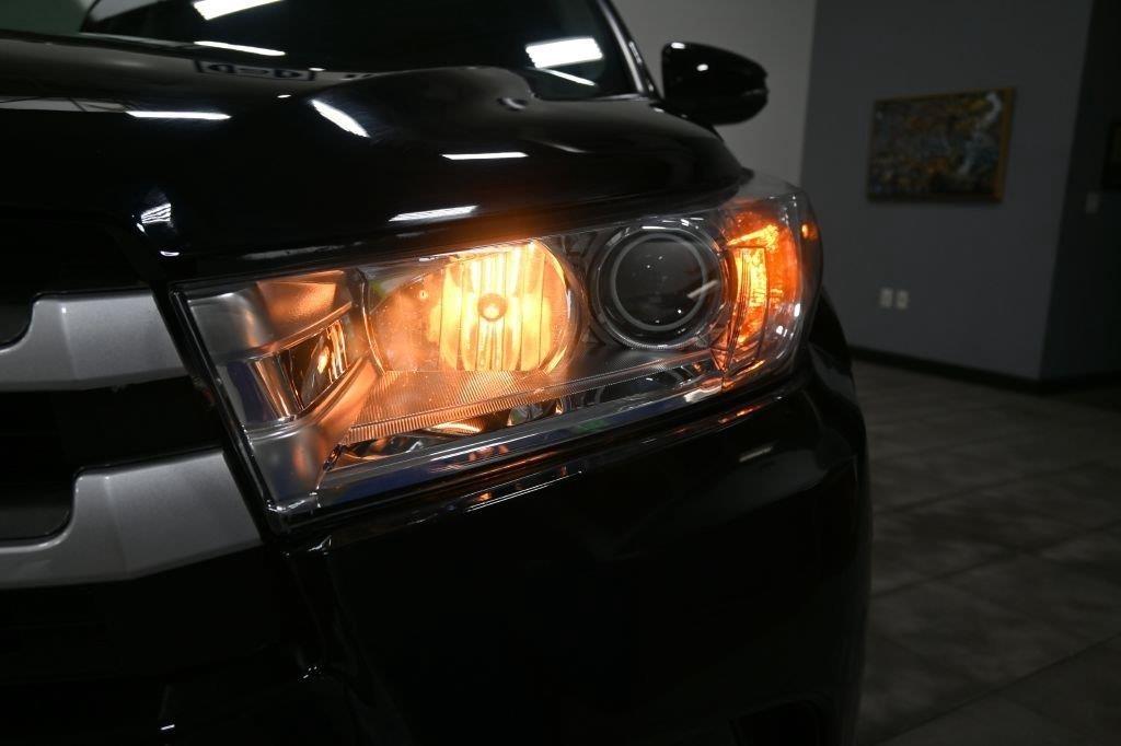 Toyota Highlander XLE AWD V6 2018