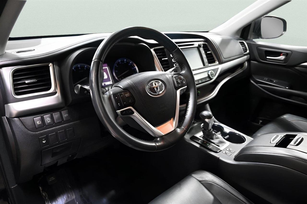 Toyota Highlander XLE AWD V6 2018