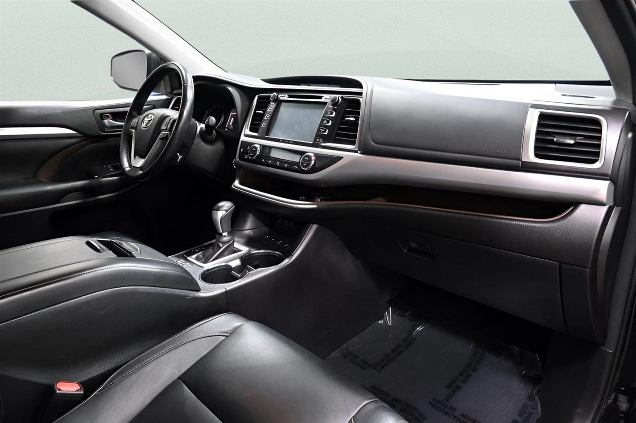 Toyota Highlander XLE AWD V6 2018