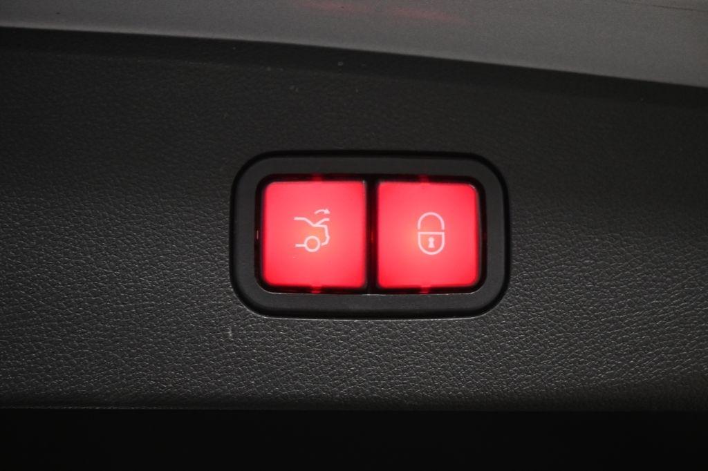 Mercedes-Benz E-Class  2016