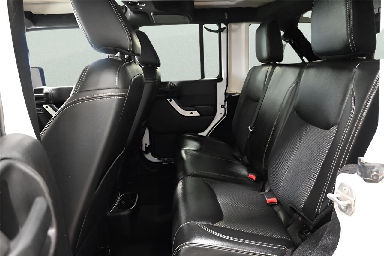 Jeep Wrangler  2015