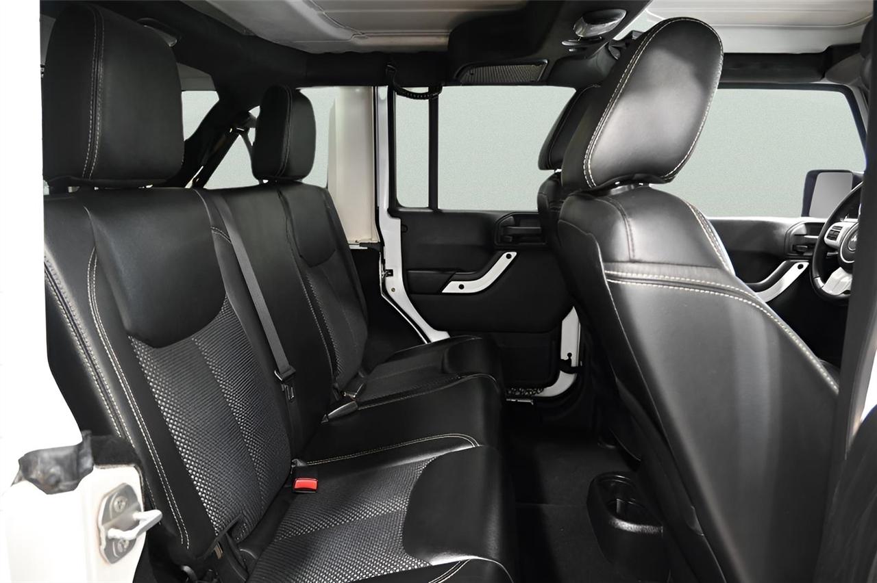 Jeep Wrangler  2015