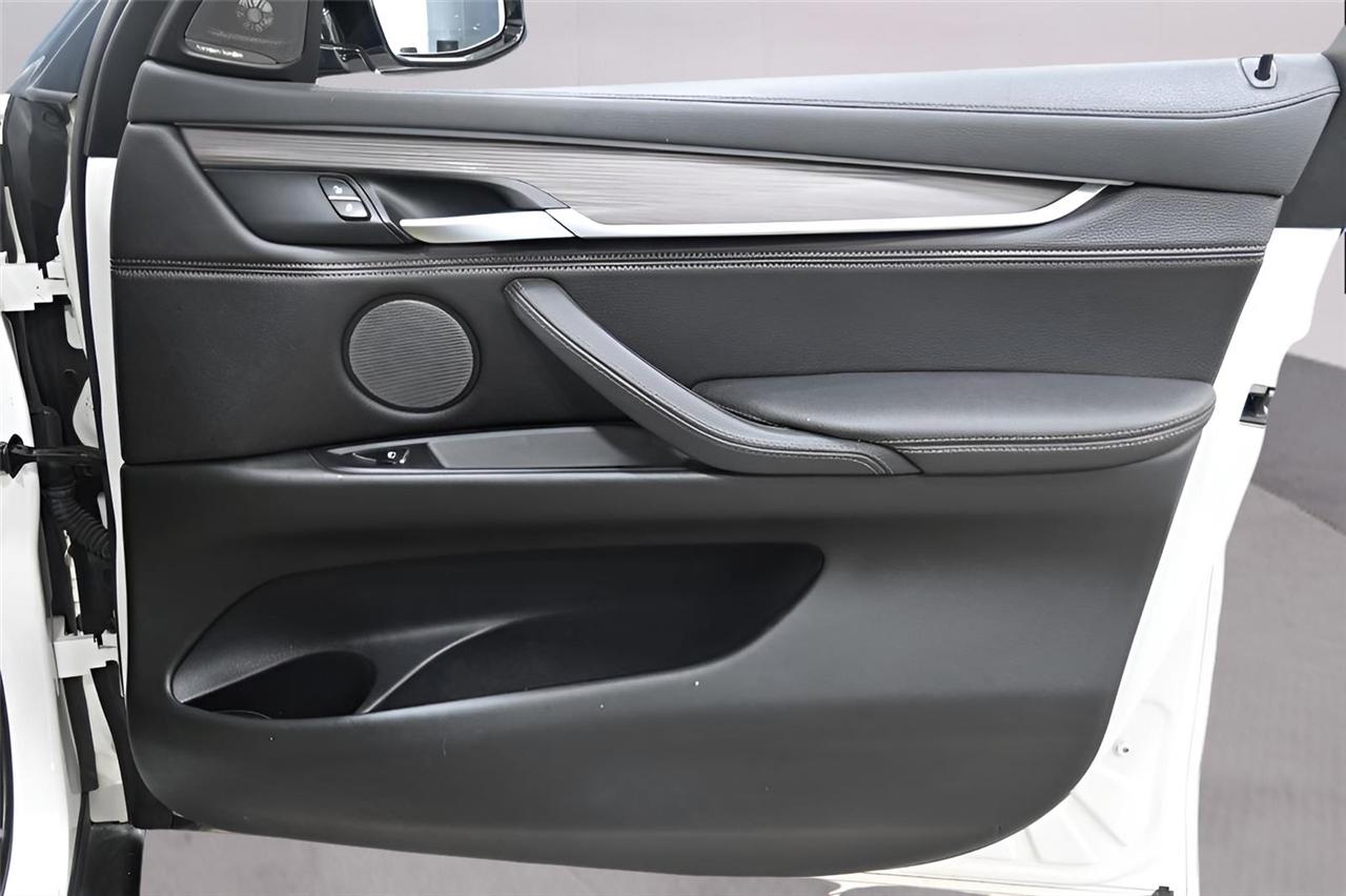BMW X6  2019