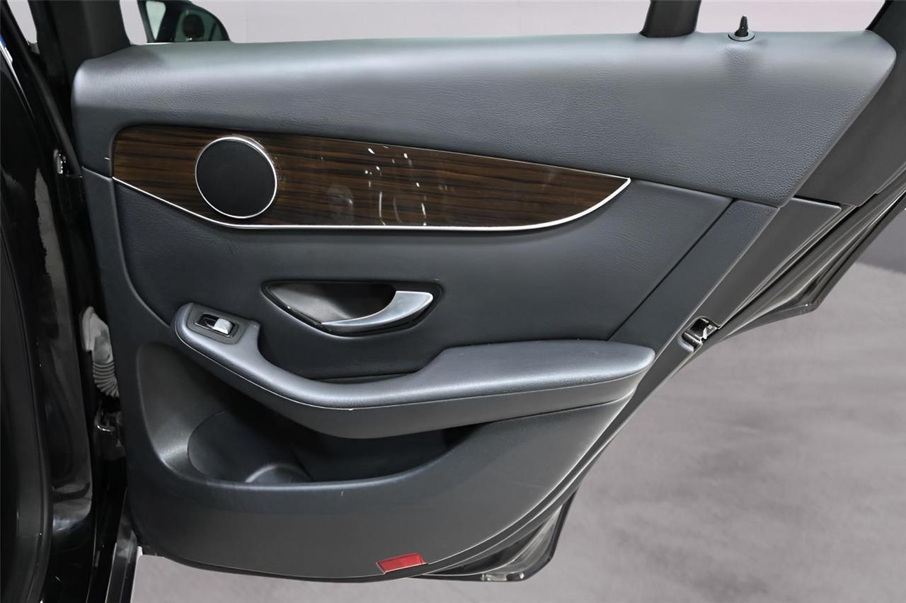 Mercedes-Benz GLC-Class  2020