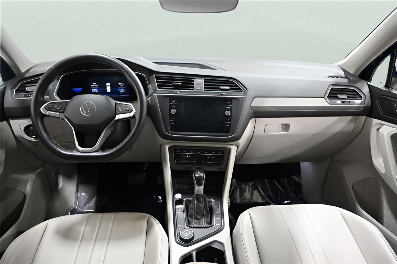 Volkswagen Tiguan  2022