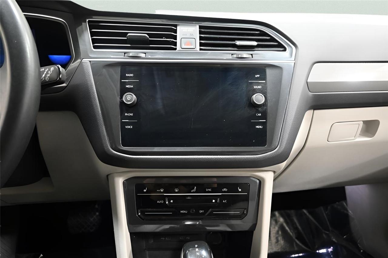 Volkswagen Tiguan  2022