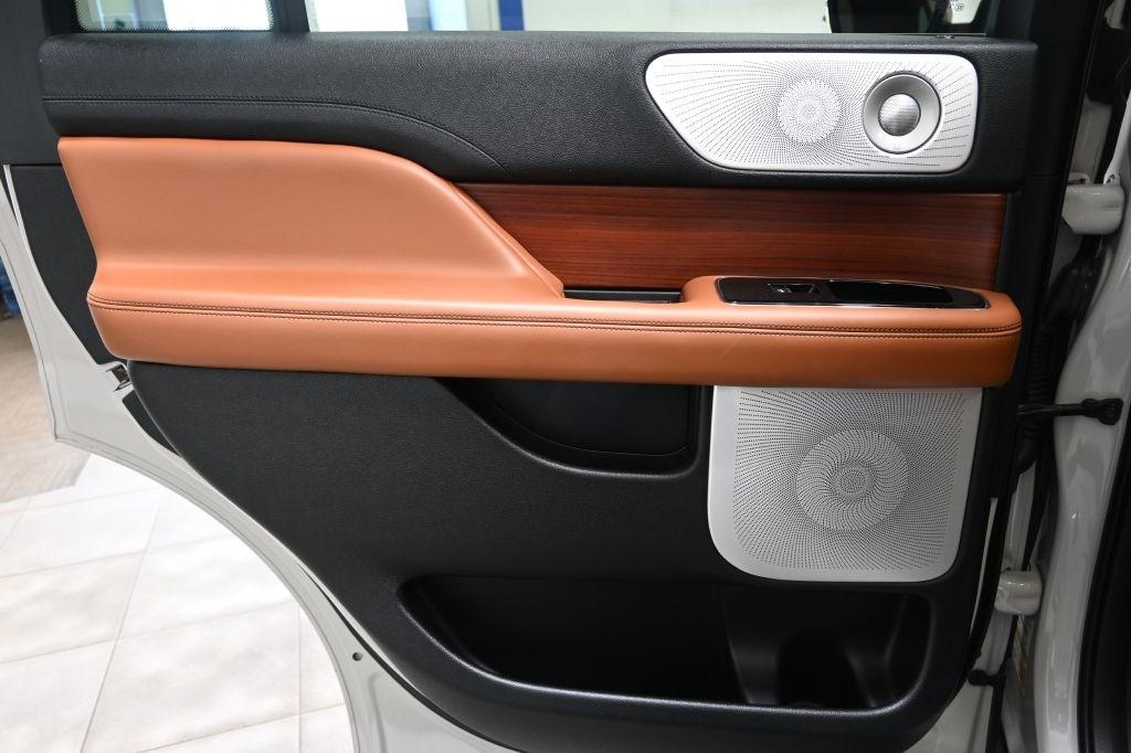 Lincoln Navigator  2021