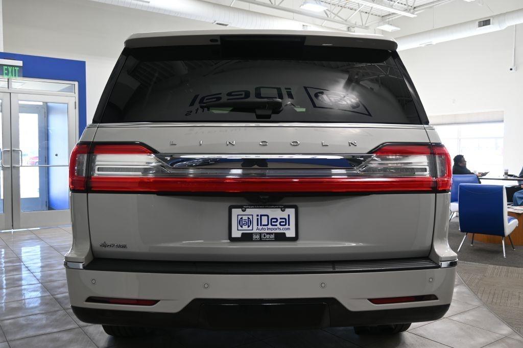 Lincoln Navigator  2021