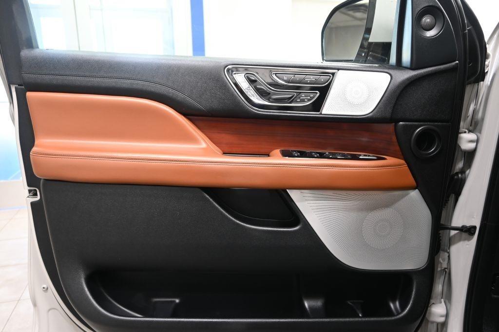 Lincoln Navigator  2021