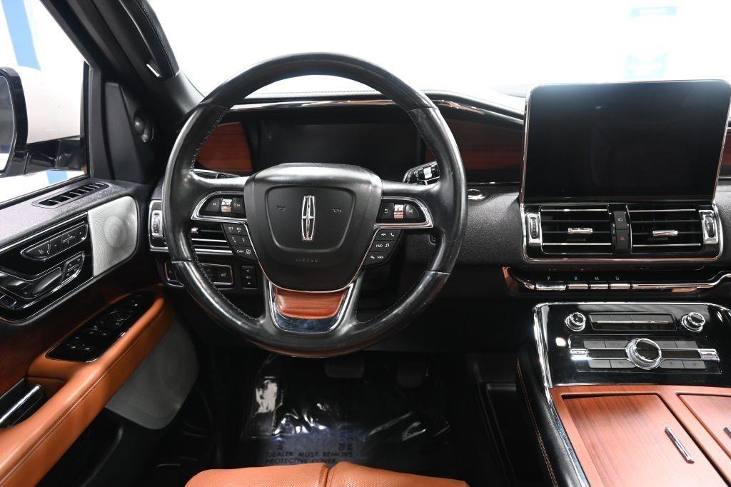 Lincoln Navigator  2021