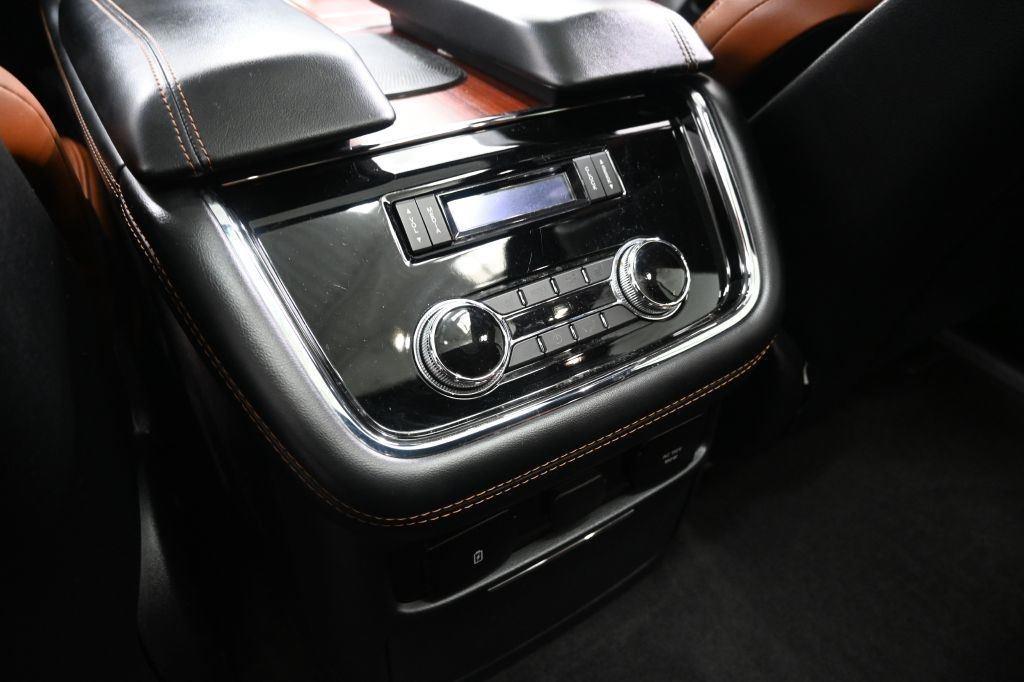 Lincoln Navigator  2021