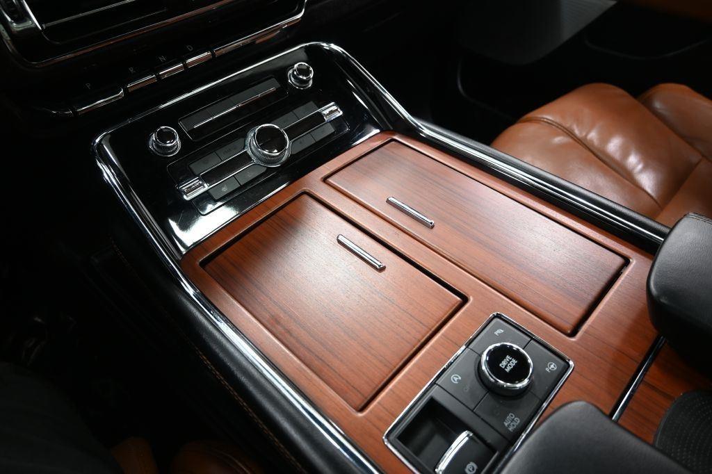 Lincoln Navigator  2021