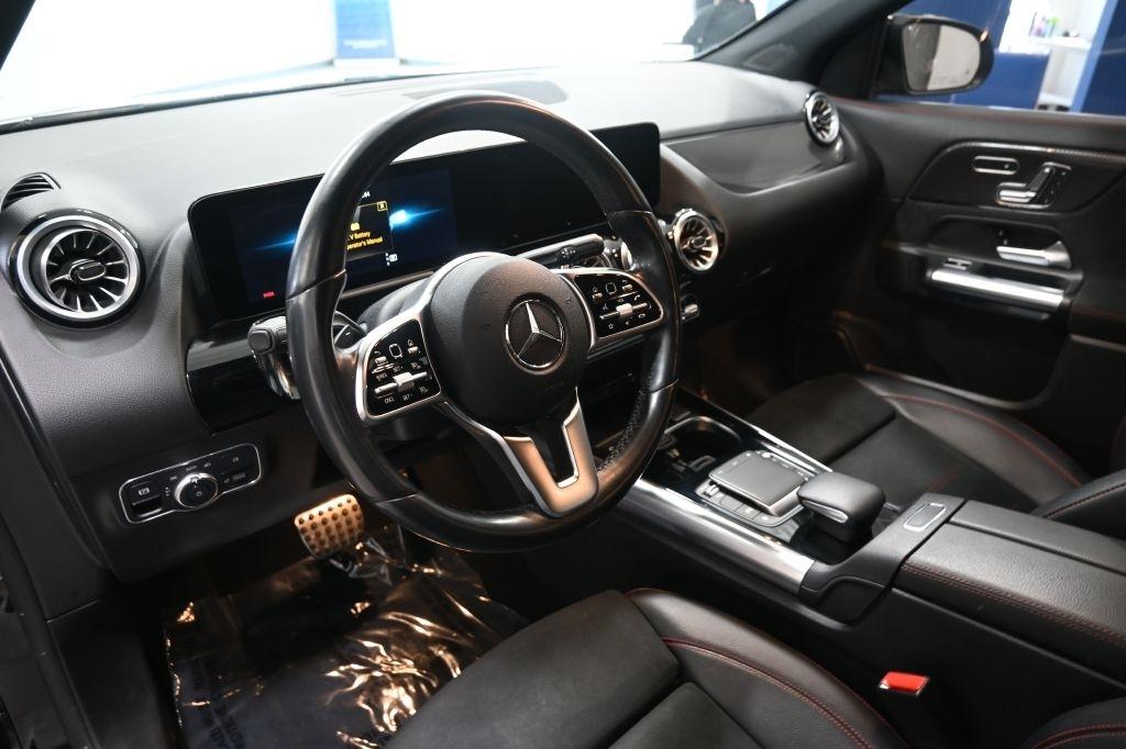 Mercedes-Benz GLA-Class  2022