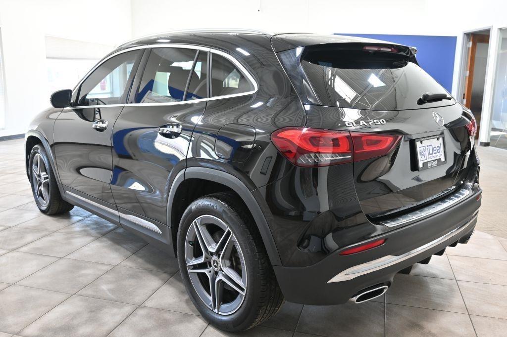 Mercedes-Benz GLA-Class  2022