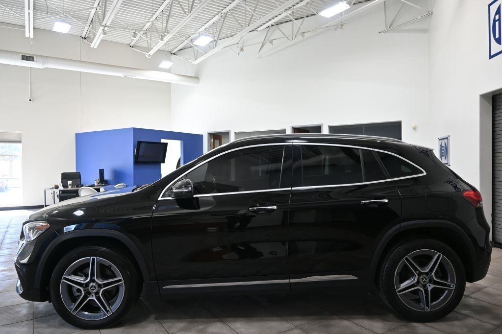 Mercedes-Benz GLA-Class  2022