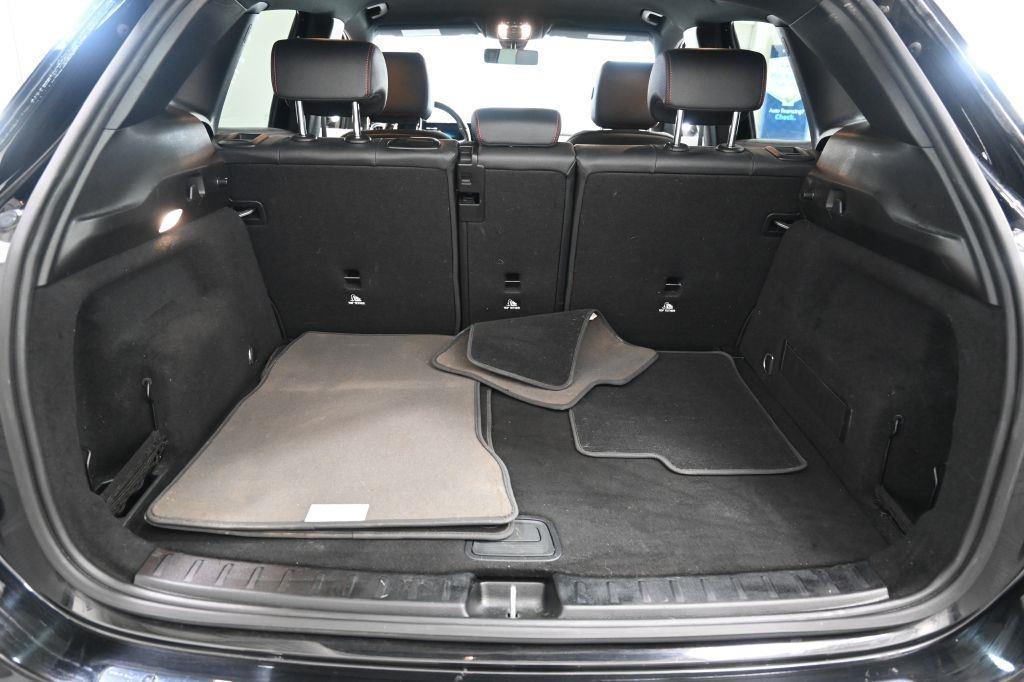 Mercedes-Benz GLA-Class  2022