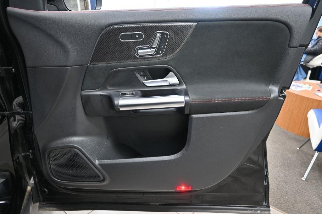 Mercedes-Benz GLA-Class  2022