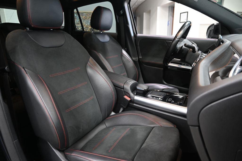 Mercedes-Benz GLA-Class  2022