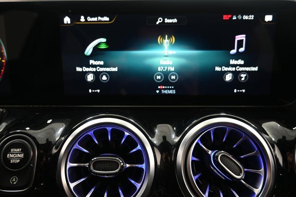 Mercedes-Benz GLA-Class  2022