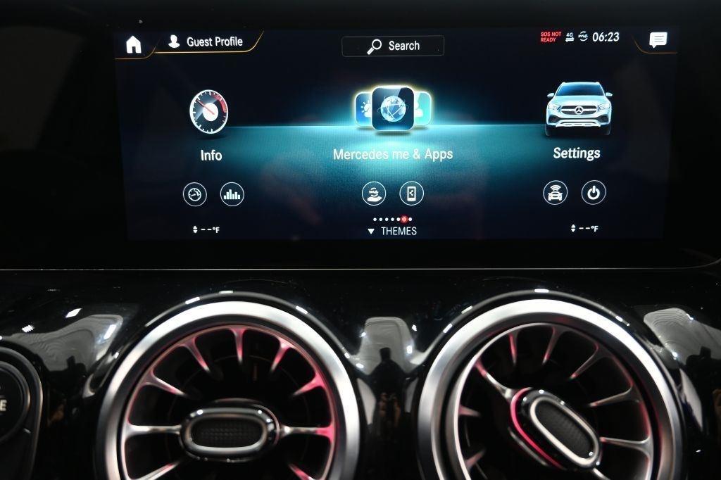 Mercedes-Benz GLA-Class  2022