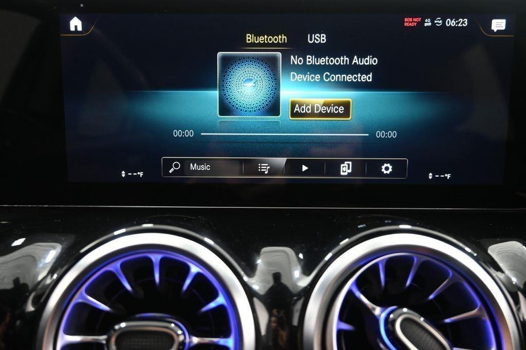 Mercedes-Benz GLA-Class  2022