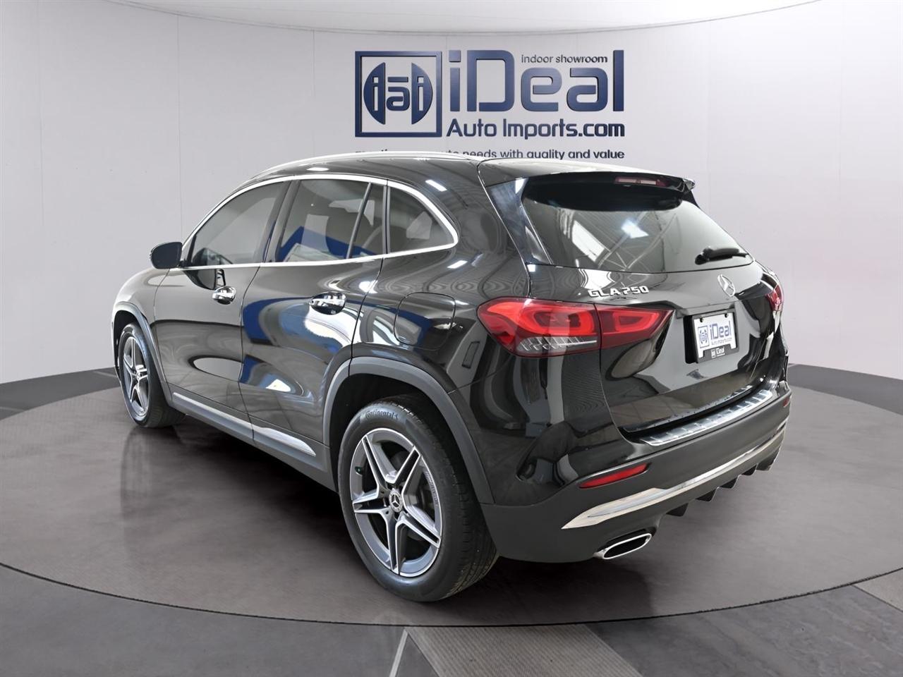 Mercedes-Benz GLA-Class  2022