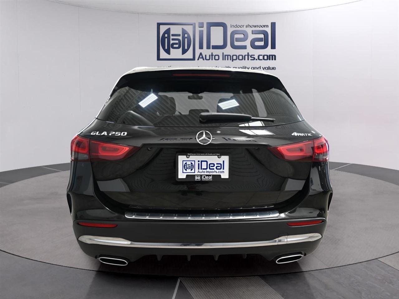 Mercedes-Benz GLA-Class  2022