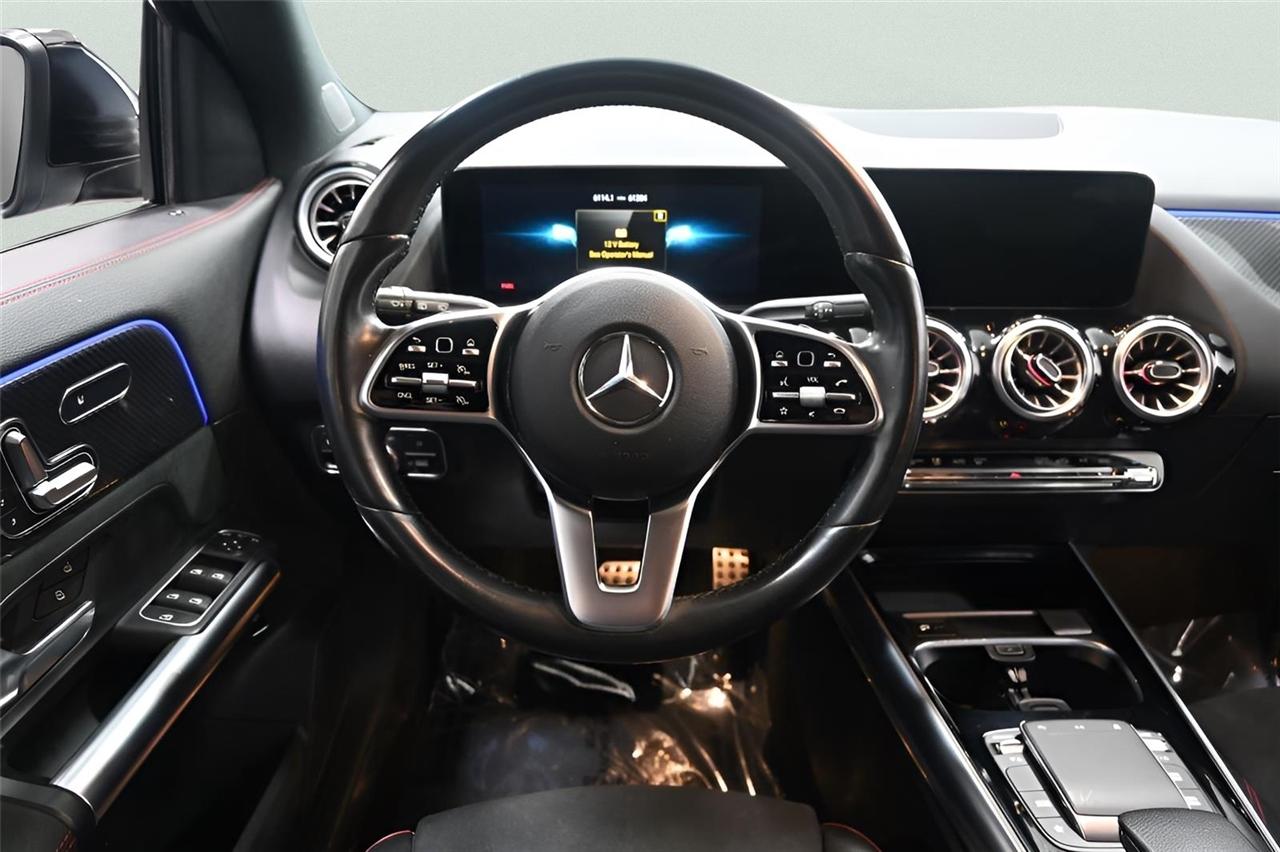 Mercedes-Benz GLA-Class  2022