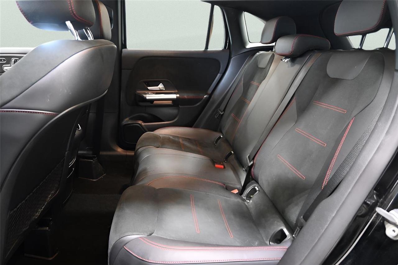 Mercedes-Benz GLA-Class  2022