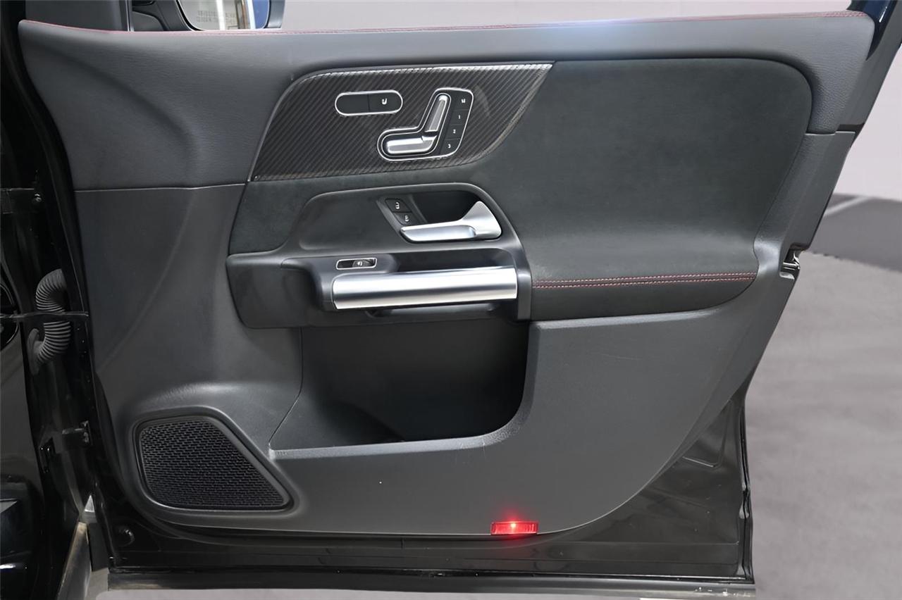 Mercedes-Benz GLA-Class  2022