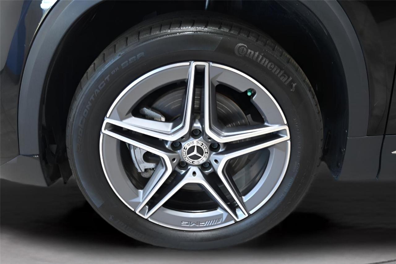 Mercedes-Benz GLA-Class  2022