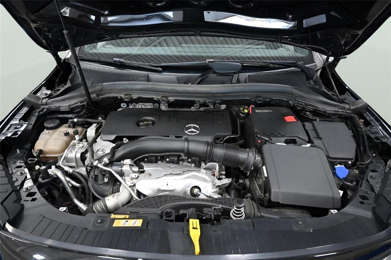 Mercedes-Benz GLA-Class  2022