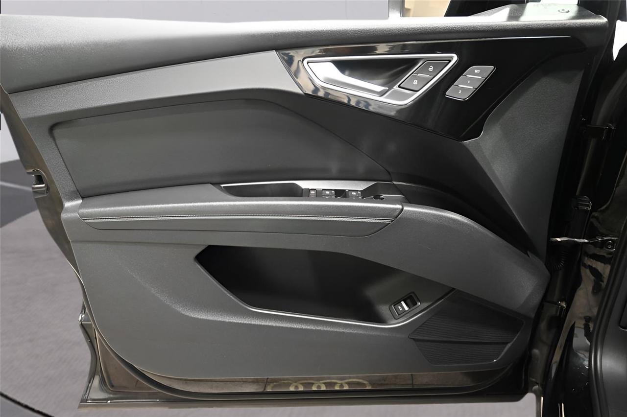 Audi Q4 e-tron  2022