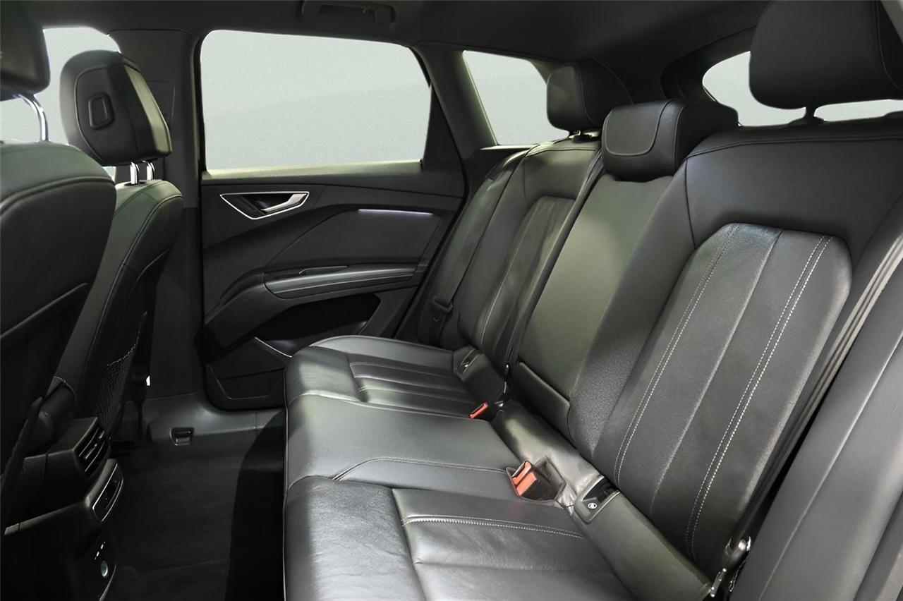 Audi Q4 e-tron  2022