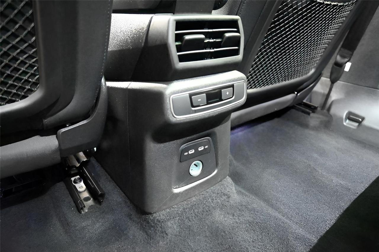 Audi Q4 e-tron  2022