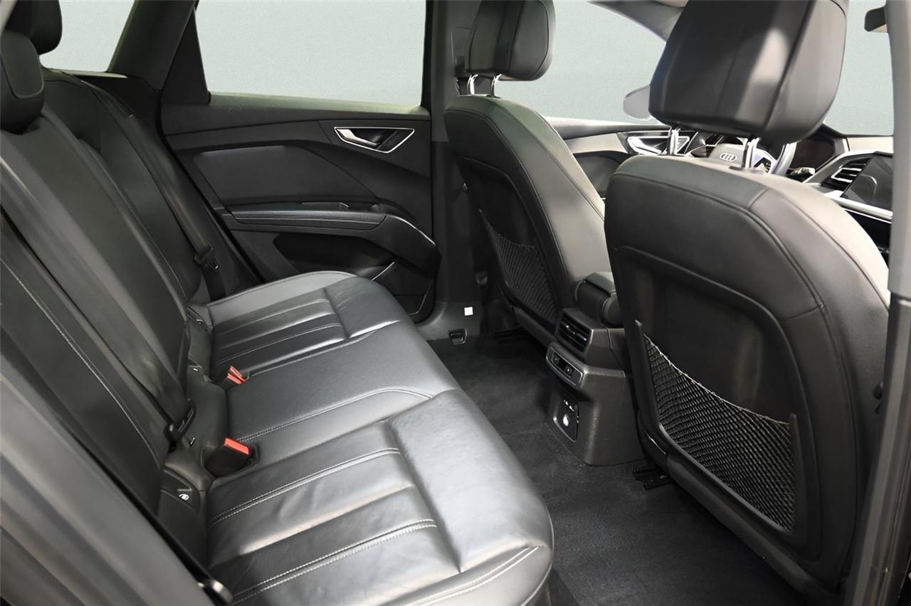 Audi Q4 e-tron  2022