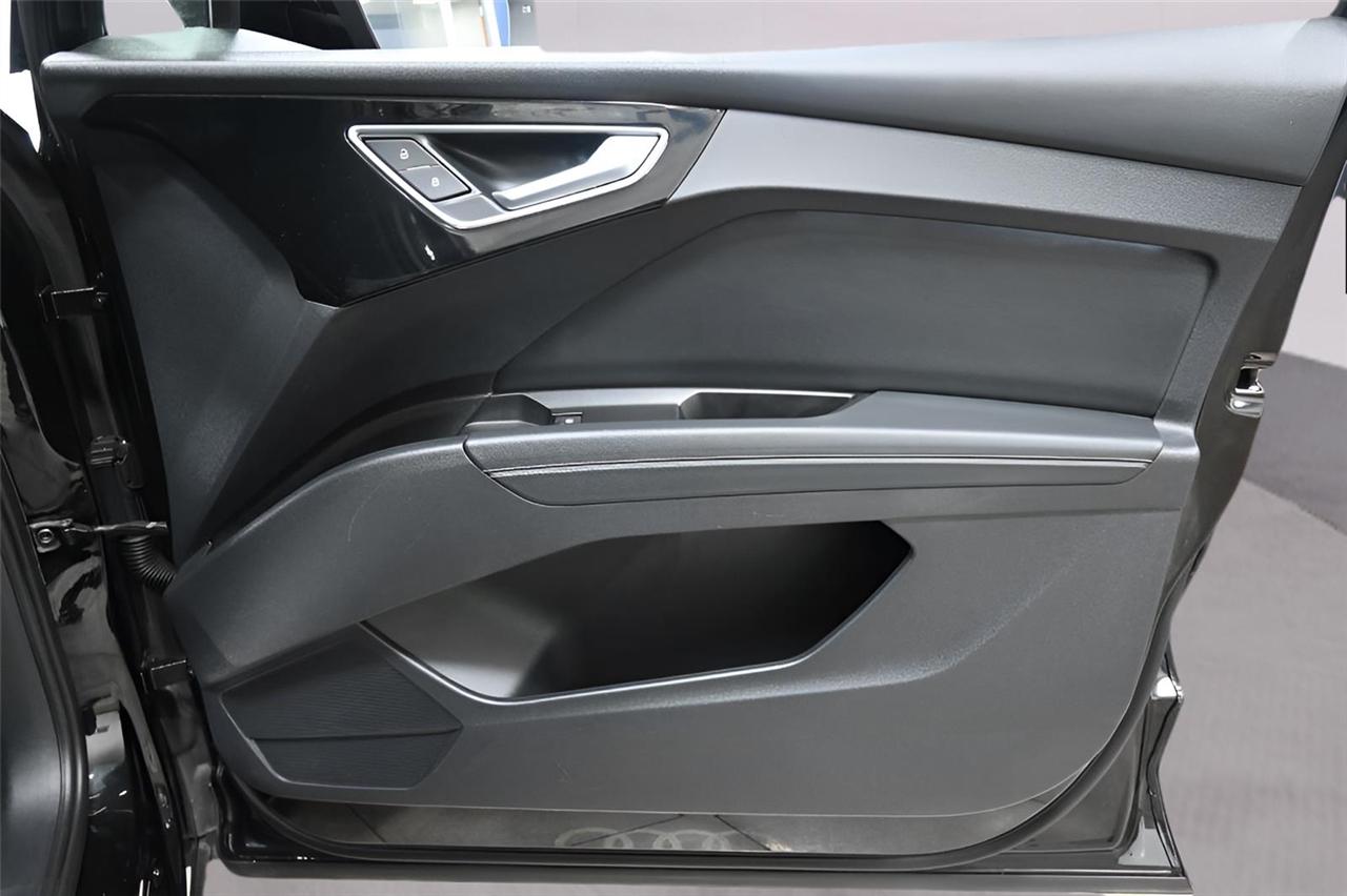 Audi Q4 e-tron  2022