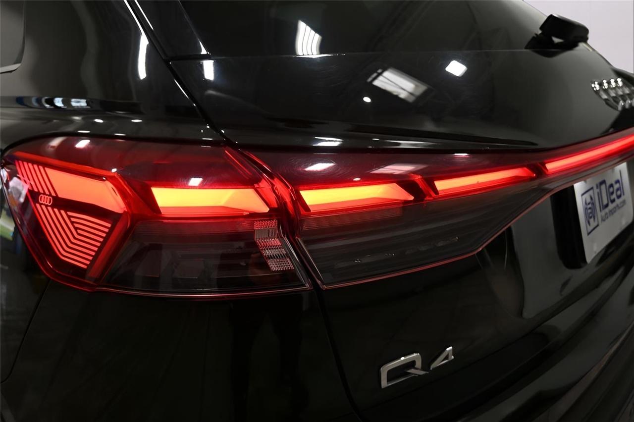 Audi Q4 e-tron  2022