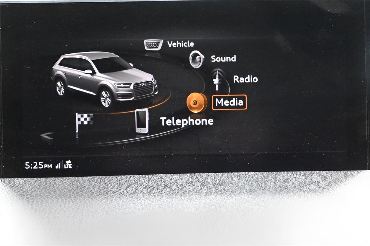 Audi Q7  2017