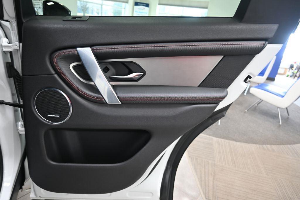 Land Rover Discovery Sport  2021