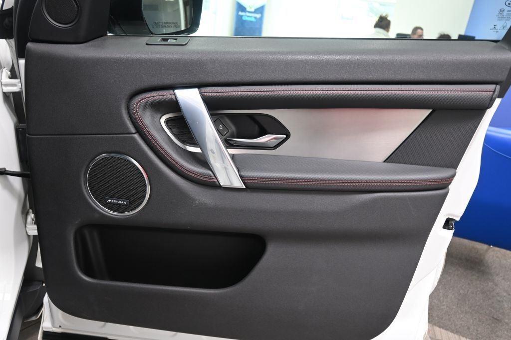 Land Rover Discovery Sport  2021