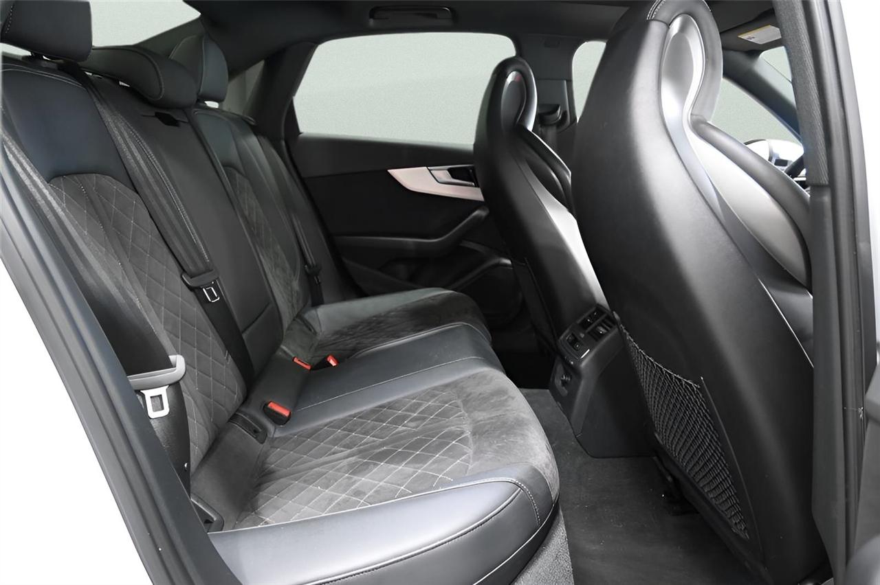 Audi S4  2021