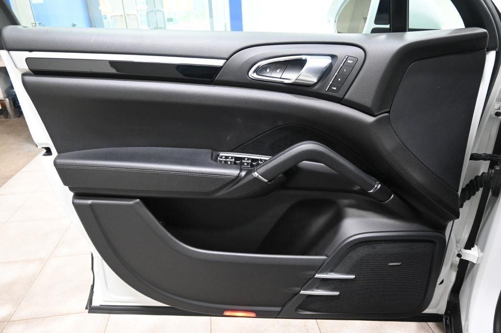 Porsche Cayenne  2018