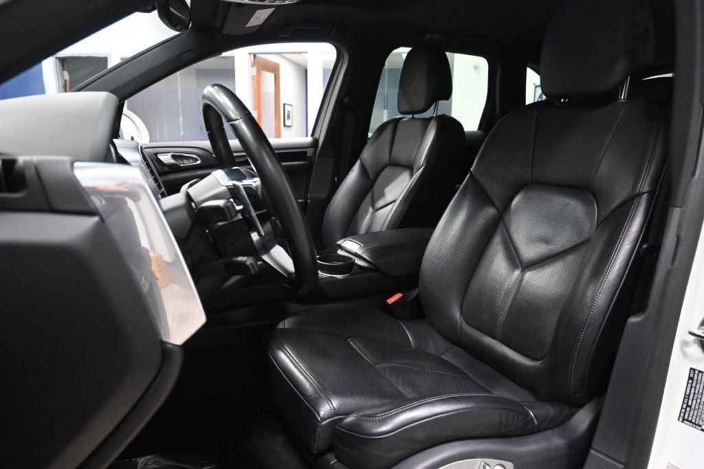 Porsche Cayenne  2018