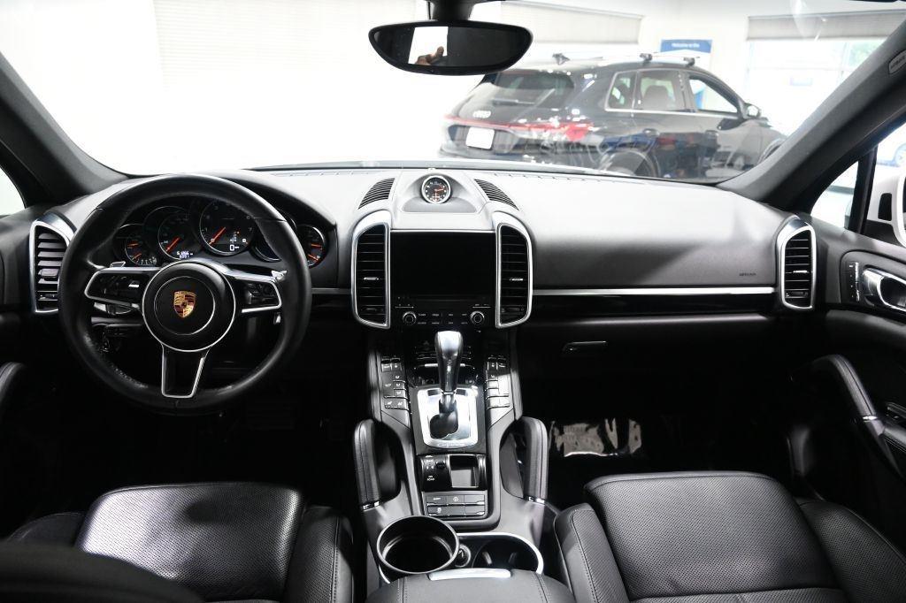 Porsche Cayenne  2018